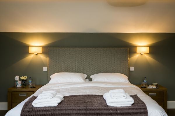 hotel-style bedrooms Herefordshire holiday house