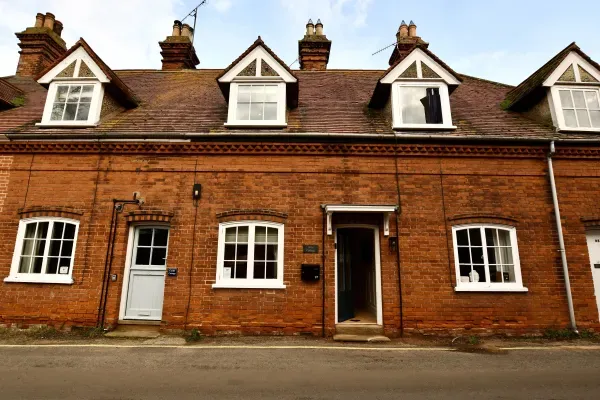 Arlo Cottage, Orford 10