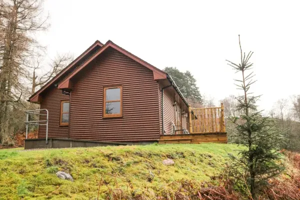 Fersit Log Cottage 1