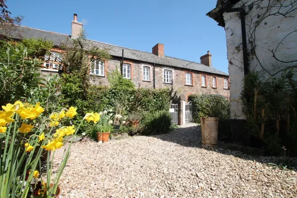 Grace Cottage entrance off The Drang