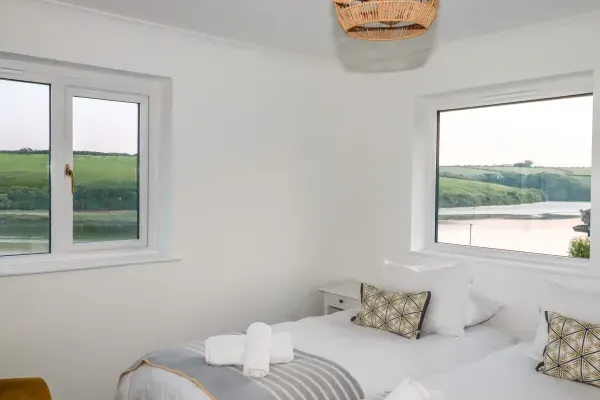 Newquay Tamarisk Lodge on the Gannel 27