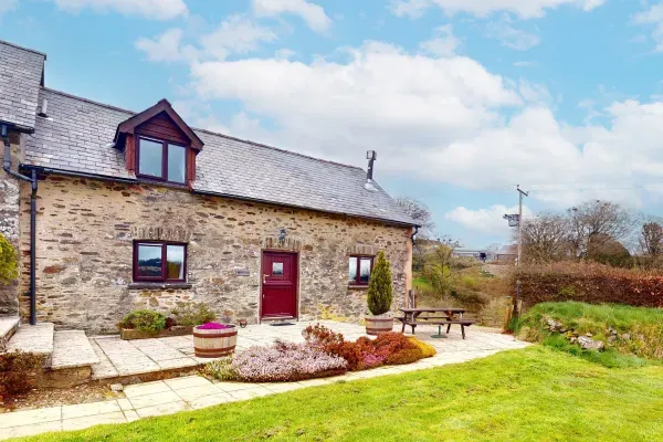 Norton Cottage, Hawkridge 1