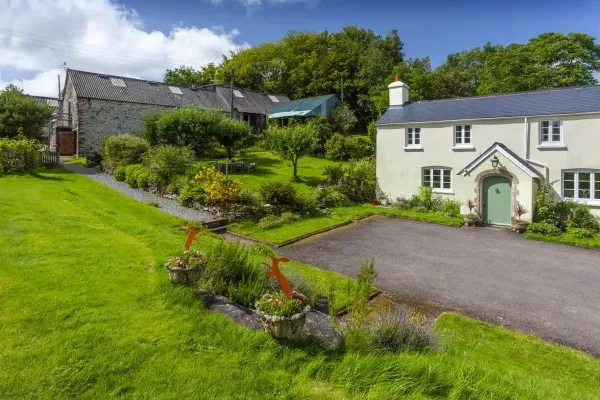 Sleeps 4 Farmstay near Dulverton 23