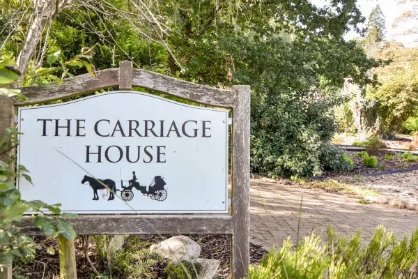 The Carriage House 37