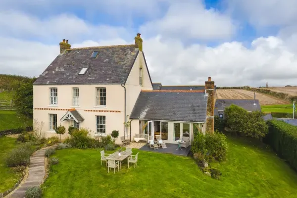 The Farmhouse at Broad Downs 1