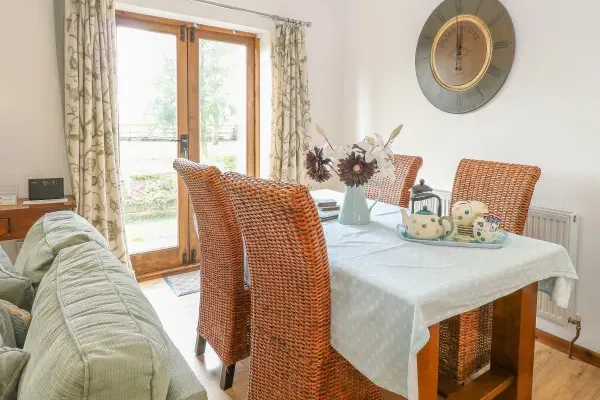 The Haybarn Pet-Friendly Holiday Cottage, East Anglia  4