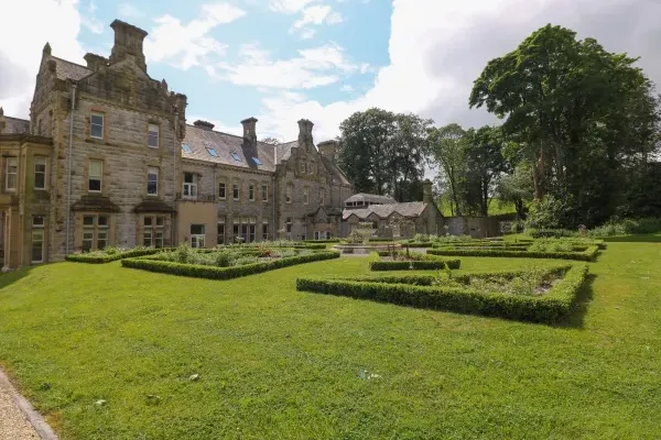 The Kennedy House Stone Cross Mansion 52