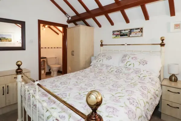 The Little White Pet-Friendly Holiday Cottage, North Wales  1