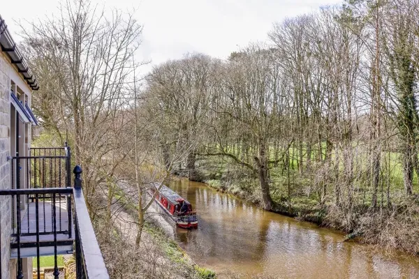 The Swans Nest Lock View 31