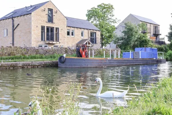 The Swans Nest Lock View 35