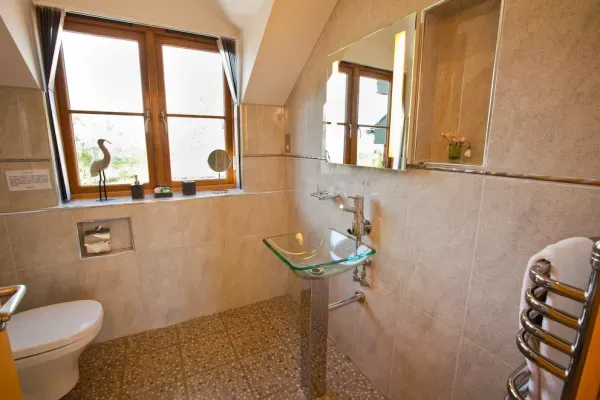 en suite bathroom