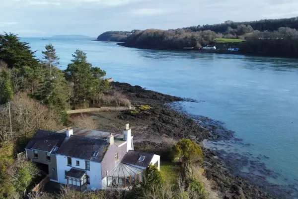 Ynys Faelog Cottage 1