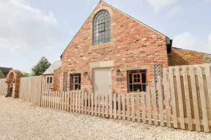 Hunters Lodge at Wildersley Farm