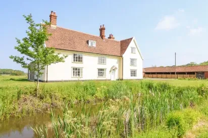 South Grange House & Cottage