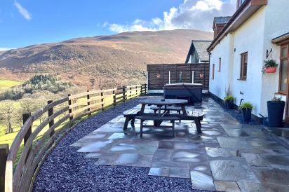 Tyn Llwyn Tyn Llwyn
