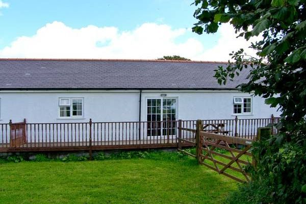 2 Black Horse Cottages dog friendly holiday cottage, Pentraeth, North Wales  8