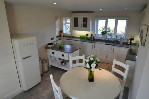 Apple Cottage- High Quality Accommodation with a Hot Tub 5