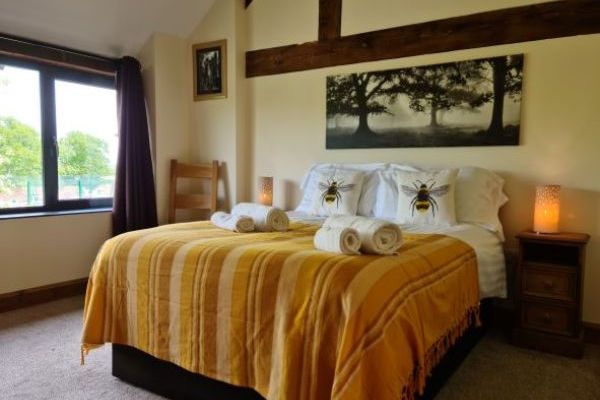 Buttercups Haybarn - 5 Star With Swimming Pool, Sports Area 29