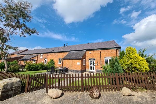 Williams Hayloft - 5 Star with Swimming Pool & Toddler Area 4