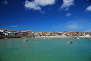 Discover beautiful beaches on a luxury cottage break in Cornwall
